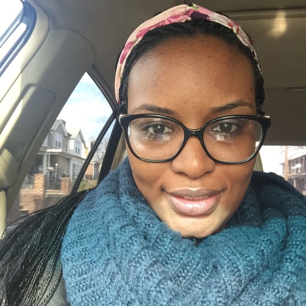 Meet your Posher, Emilee